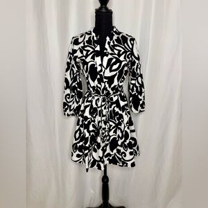 NWOT Zara Monochrome Abstract Long Sleeve Dress